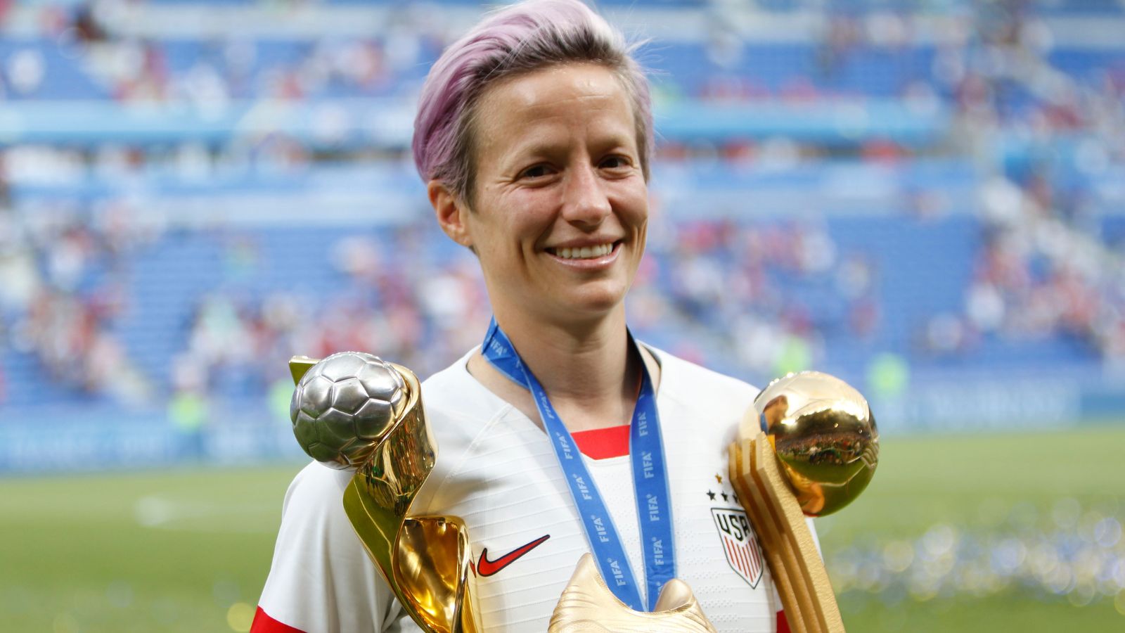 Why US soccer star Megan Rapinoe doesn't sing the national anthem